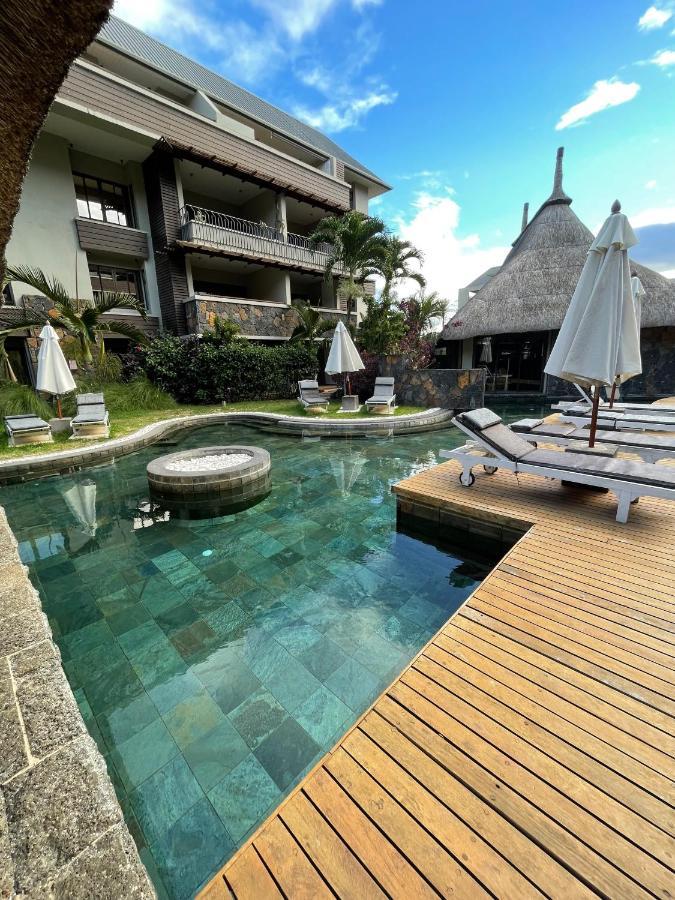 Les Alizees Grand Baie Apartment Exterior photo